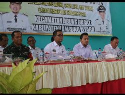 KOTABUMI – Wakil Bupati Lampung Utara, H. Ardian Saputra, S.H. bersilaturahmi dan kunjungan kerja dengan para Perangkat Desa, Tokoh Masyarakat dan seluruh elemen masyarakat Desa Cahaya Negeri, Desa Tanjung Harta, Desa Ogan Lima, Desa Way Wakak, dan Desa Simpang Abung Kecamatan Abung Barat.